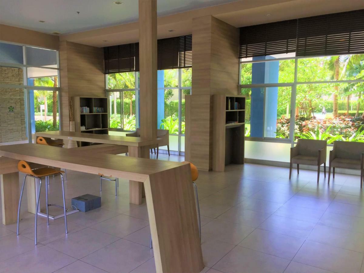 Cosy Lumpini Beachfront One Bedroom Jomtein Jomtien Beach Buitenkant foto