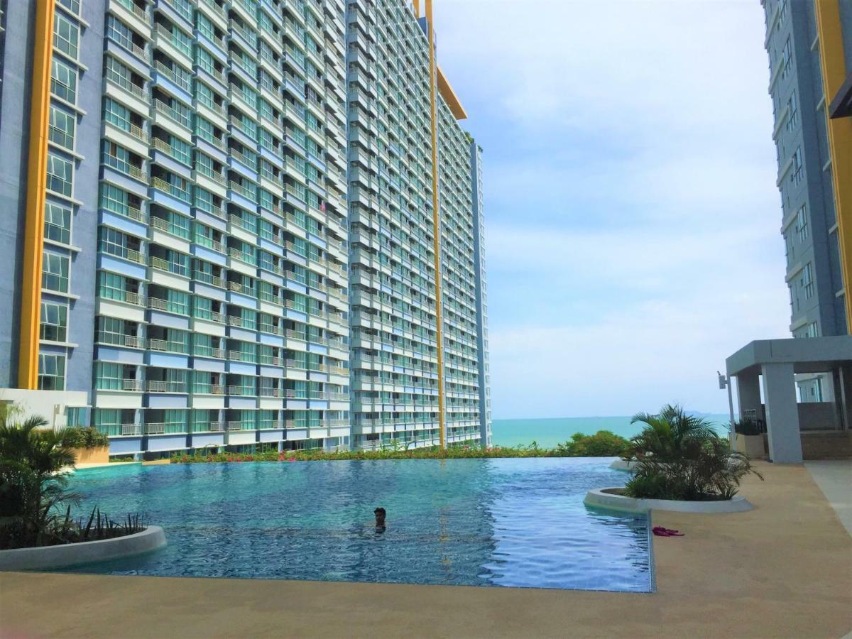 Cosy Lumpini Beachfront One Bedroom Jomtein Jomtien Beach Buitenkant foto